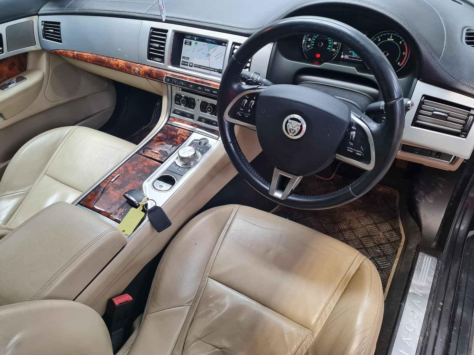 Jaguar Xf 2012 4 Door Saloon Breaking View Auto part Jaguar Xf 2012 4 Door Saloon Breaking