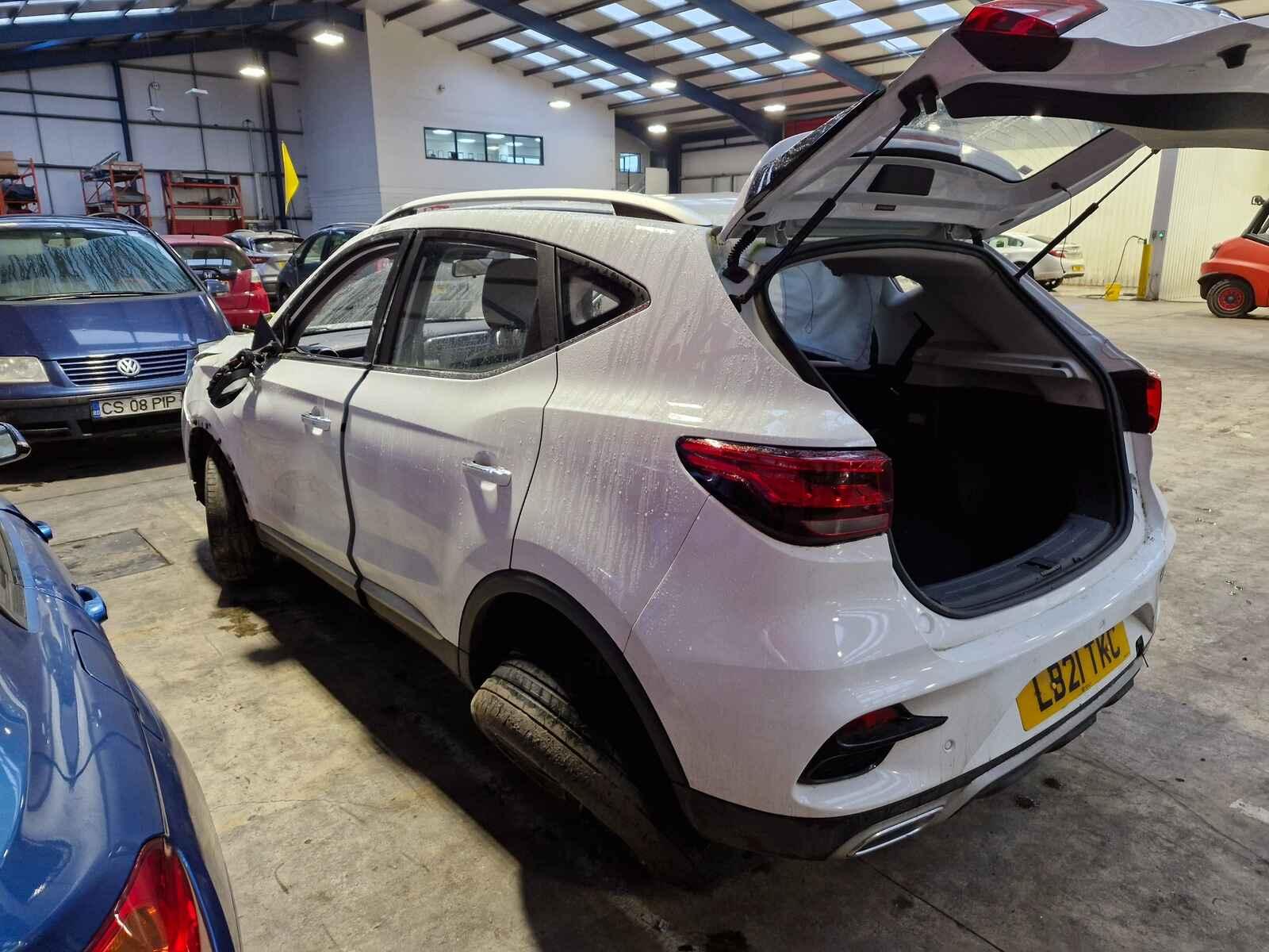 Mg Zs 2021 5 Door Hatchback Breaking View Auto part Mg Zs 2021 5 Door Hatchback Breaking