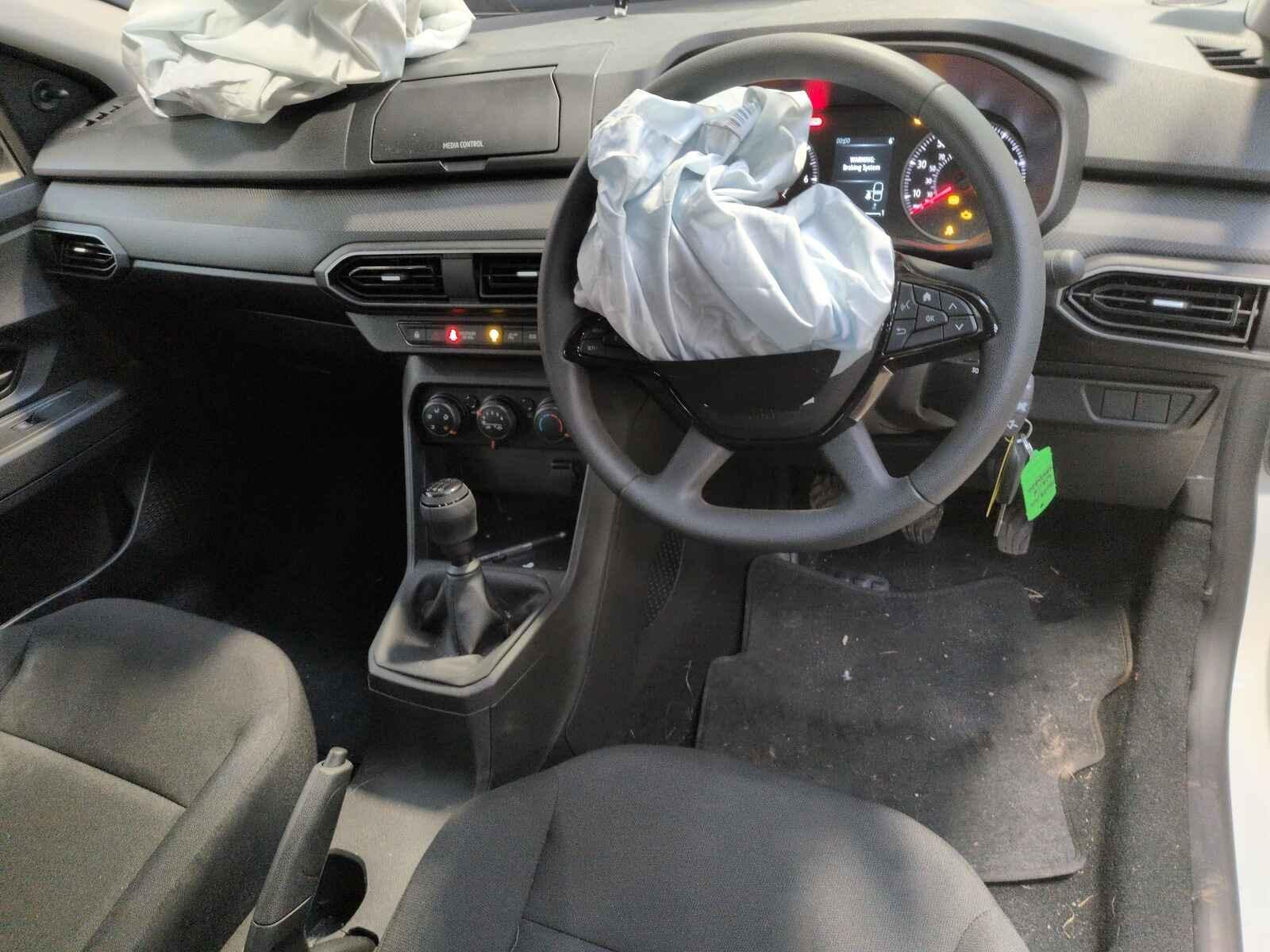 Dacia Sandero 2024 5 Door Hatchback Breaking View Auto part Dacia Sandero 2024 5 Door Hatchback Breaking