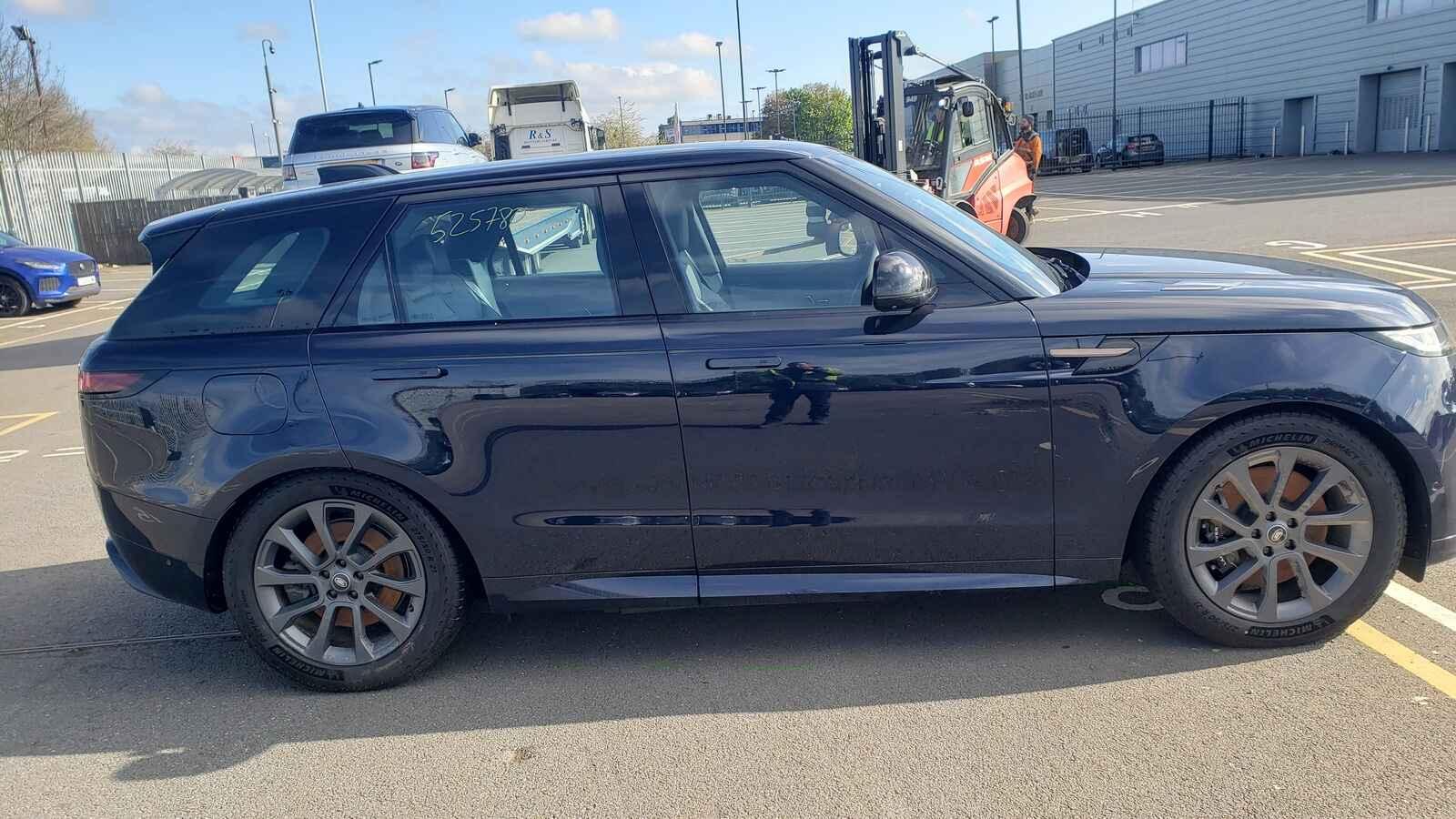 Land Rover Range Rover Sport 2024 Unknown Estate Breaking View Auto part Land Rover Range Rover Sport 2024 Unknown Estate Breaking