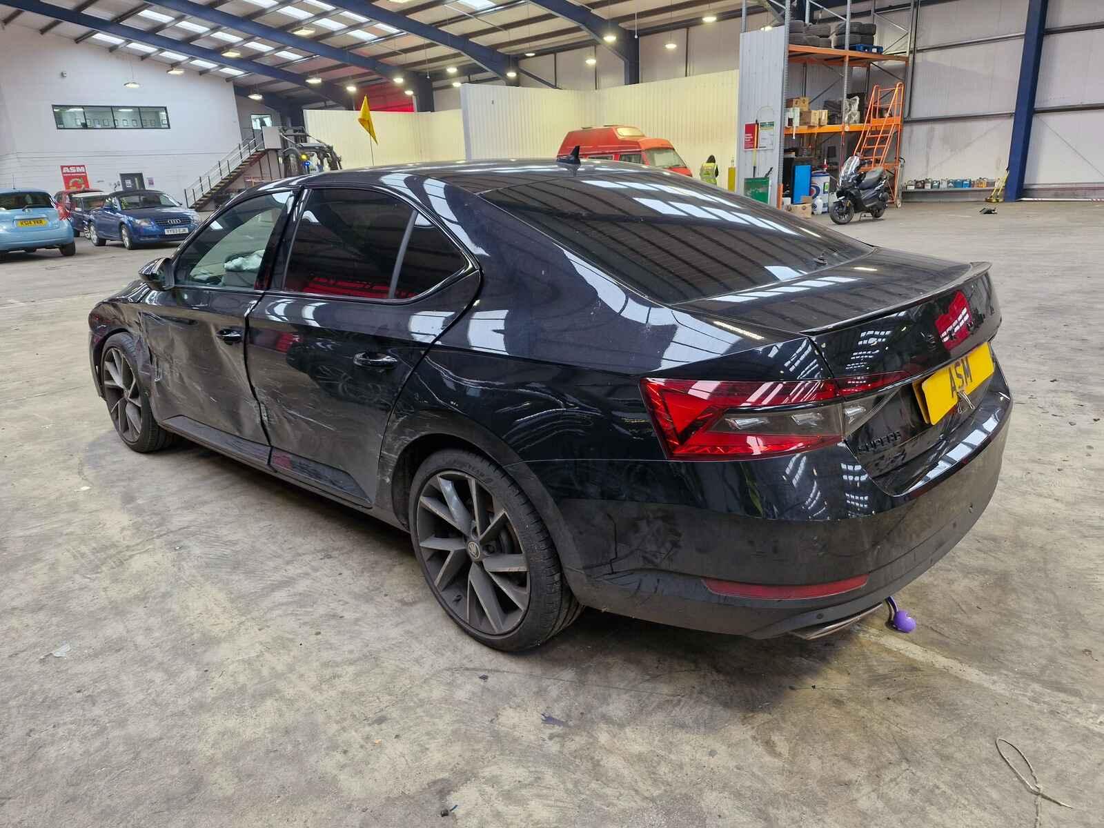 Skoda Superb 2024 5 Door Hatchback Breaking View Auto part Skoda Superb 2024 5 Door Hatchback Breaking