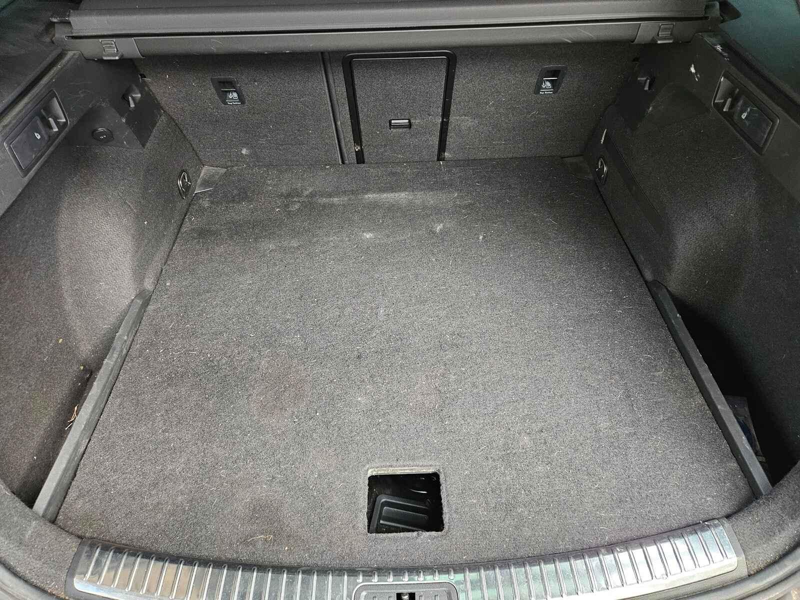 Seat Leon 2020 5 Door Estate Breaking View Auto part Seat Leon 2020 5 Door Estate Breaking
