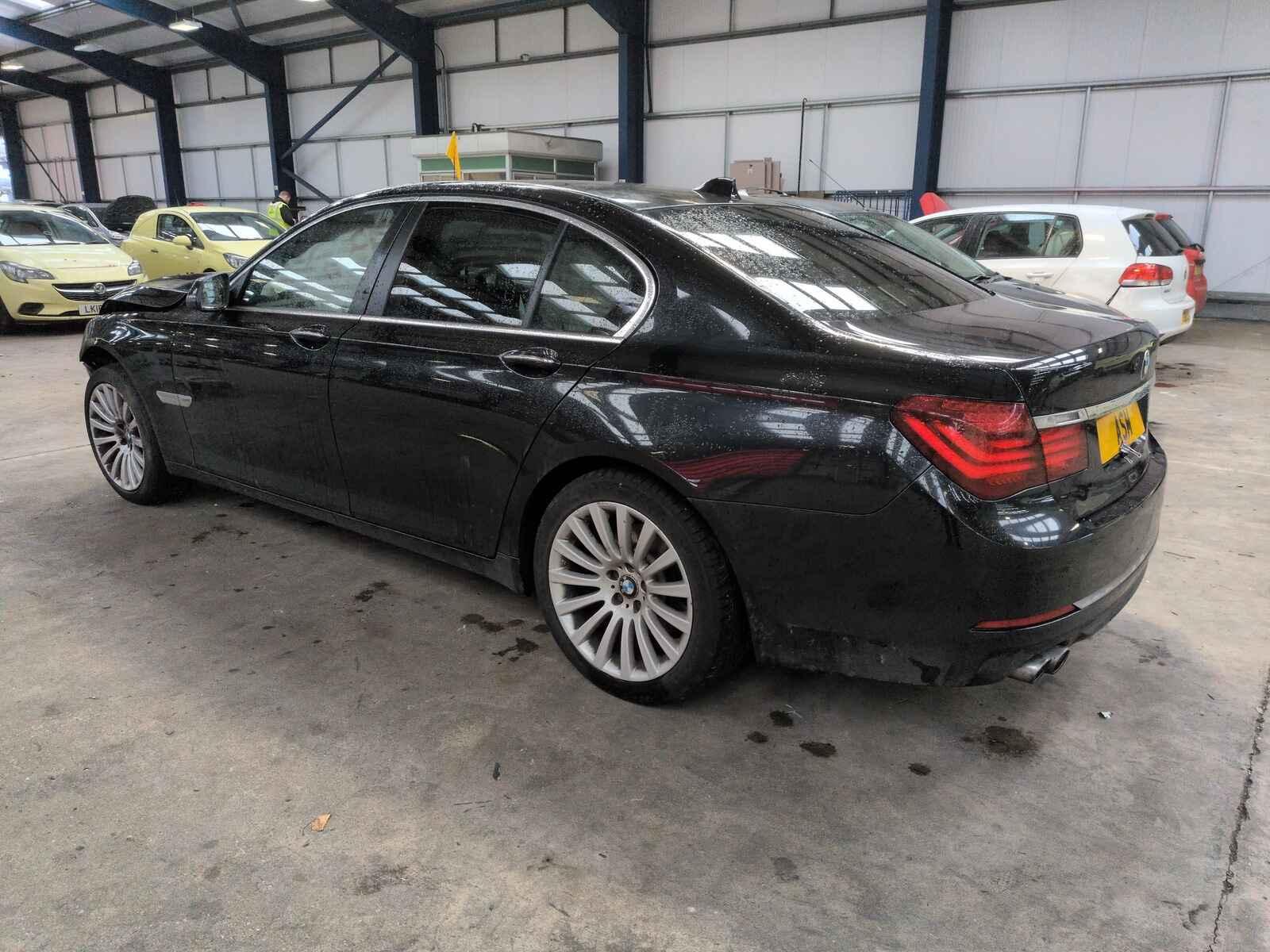 View Auto part Bmw 7 Series 2013 4 Door Saloon Breaking