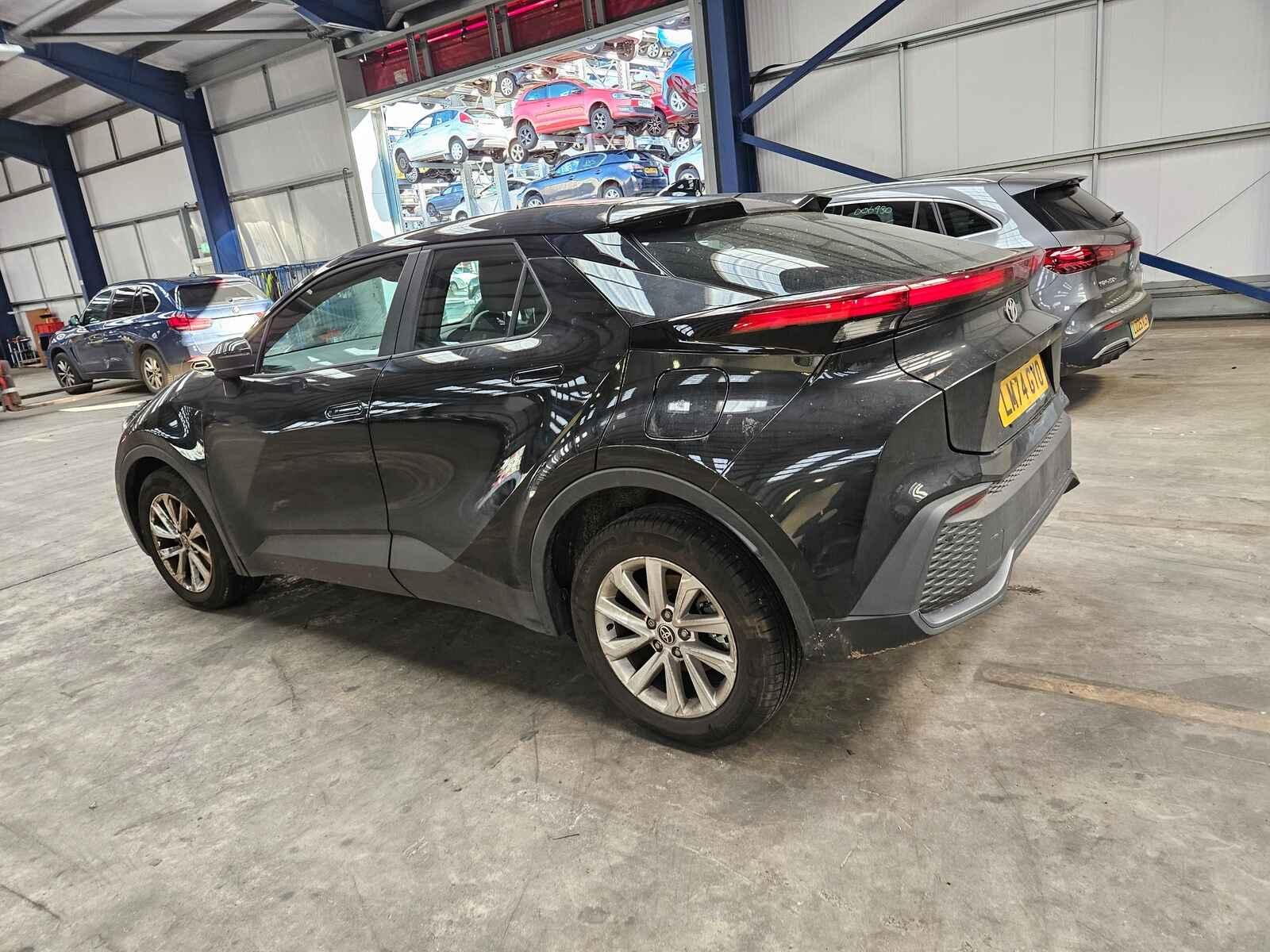 Toyota C-hr 2024 5 Door Hatchback Breaking View Auto part Toyota C-hr 2024 5 Door Hatchback Breaking