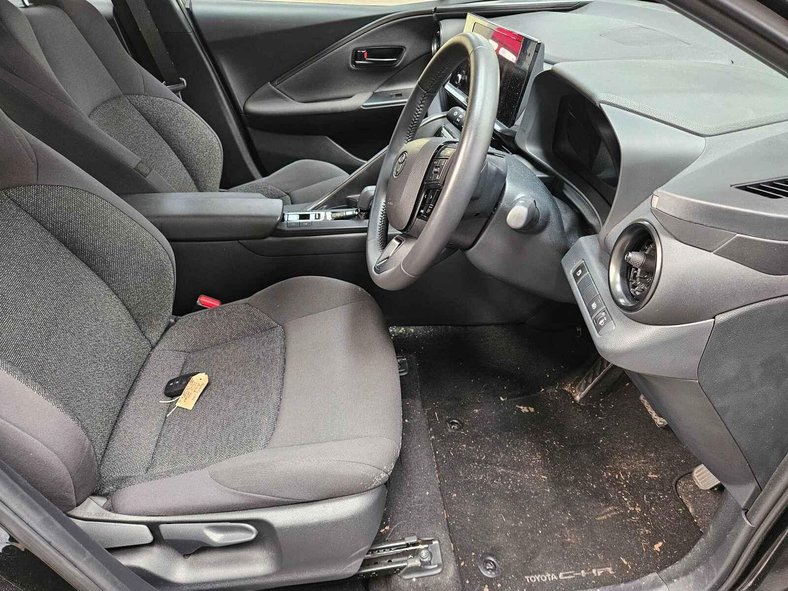 Toyota C-hr 2024 5 Door Hatchback Breaking View Auto part Toyota C-hr 2024 5 Door Hatchback Breaking