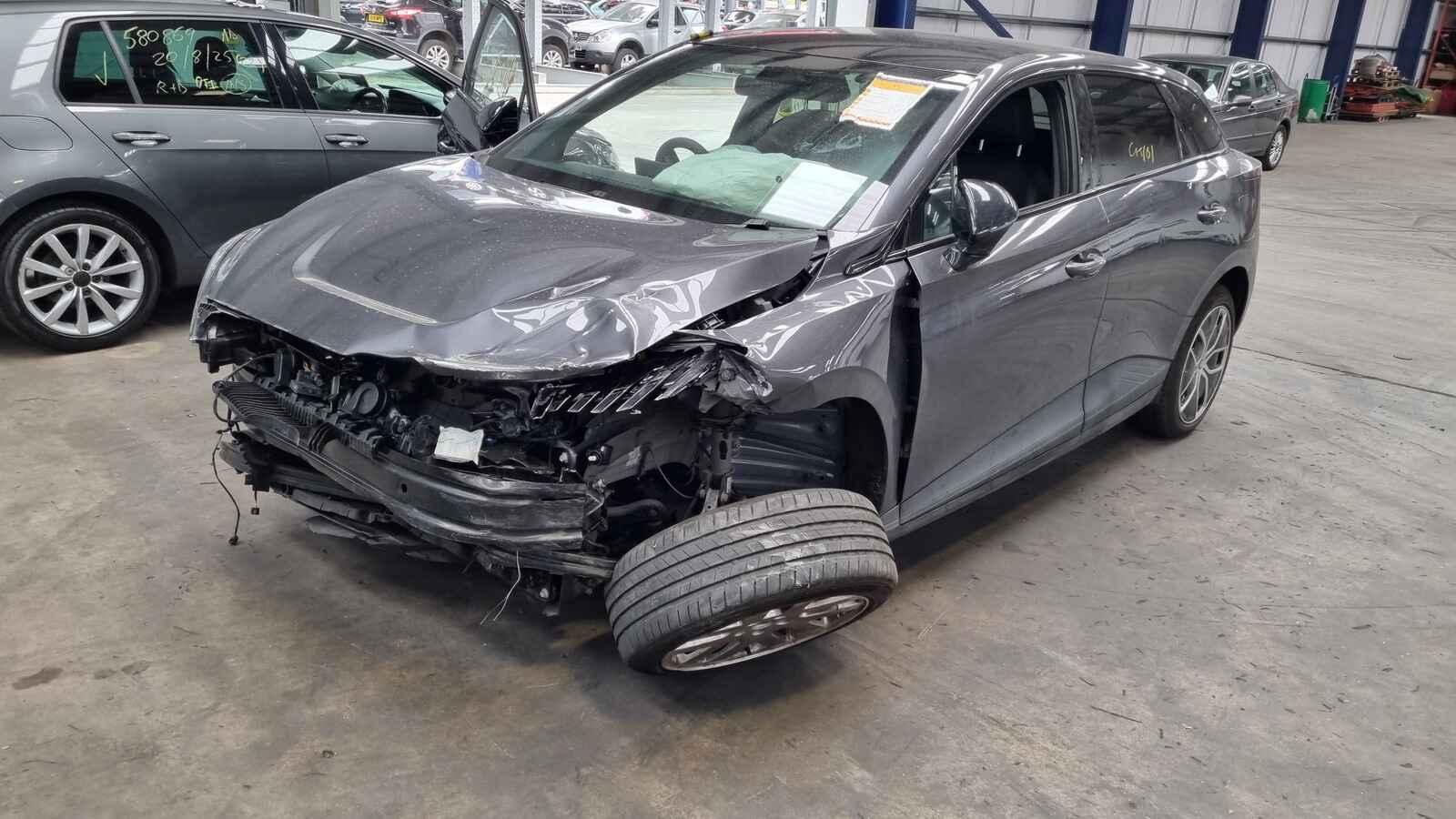 Mg Mg4 2025 5 Door Hatchback Breaking View Auto part Mg Mg4 2025 5 Door Hatchback Breaking