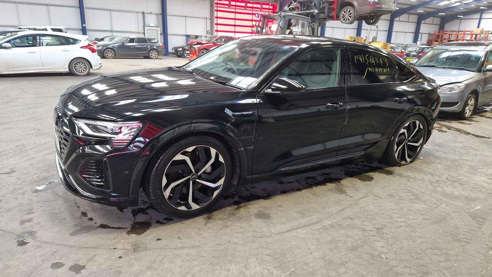 Audi Q8 2023 5 Door Hatchback Breaking View Auto part Audi Q8 2023 5 Door Hatchback Breaking