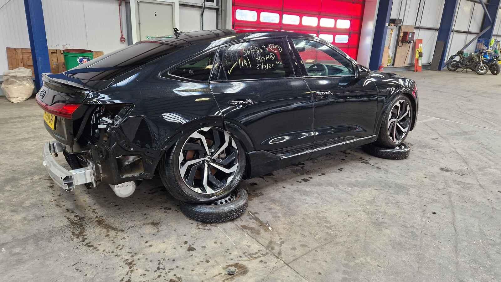 Audi Q8 2023 5 Door Hatchback Breaking View Auto part Audi Q8 2023 5 Door Hatchback Breaking
