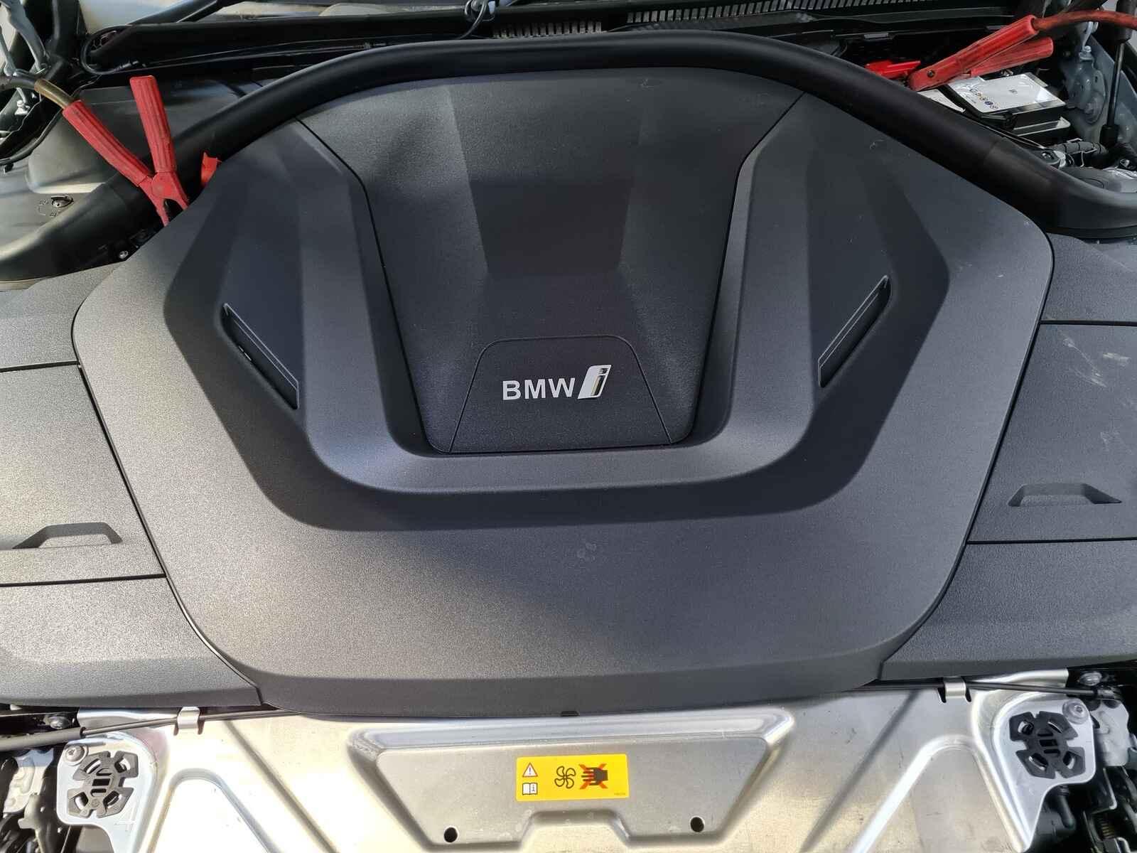 Bmw I4 2025 4 Door Coupe Breaking View Auto part Bmw I4 2025 4 Door Coupe Breaking