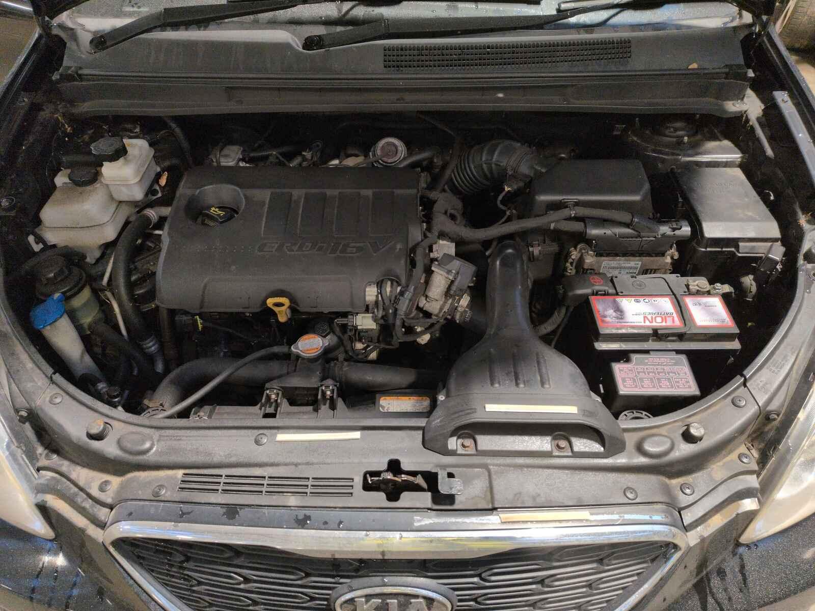 Kia Carens 2011 5 Door Mpv Breaking View Auto part Kia Carens 2011 5 Door Mpv Breaking