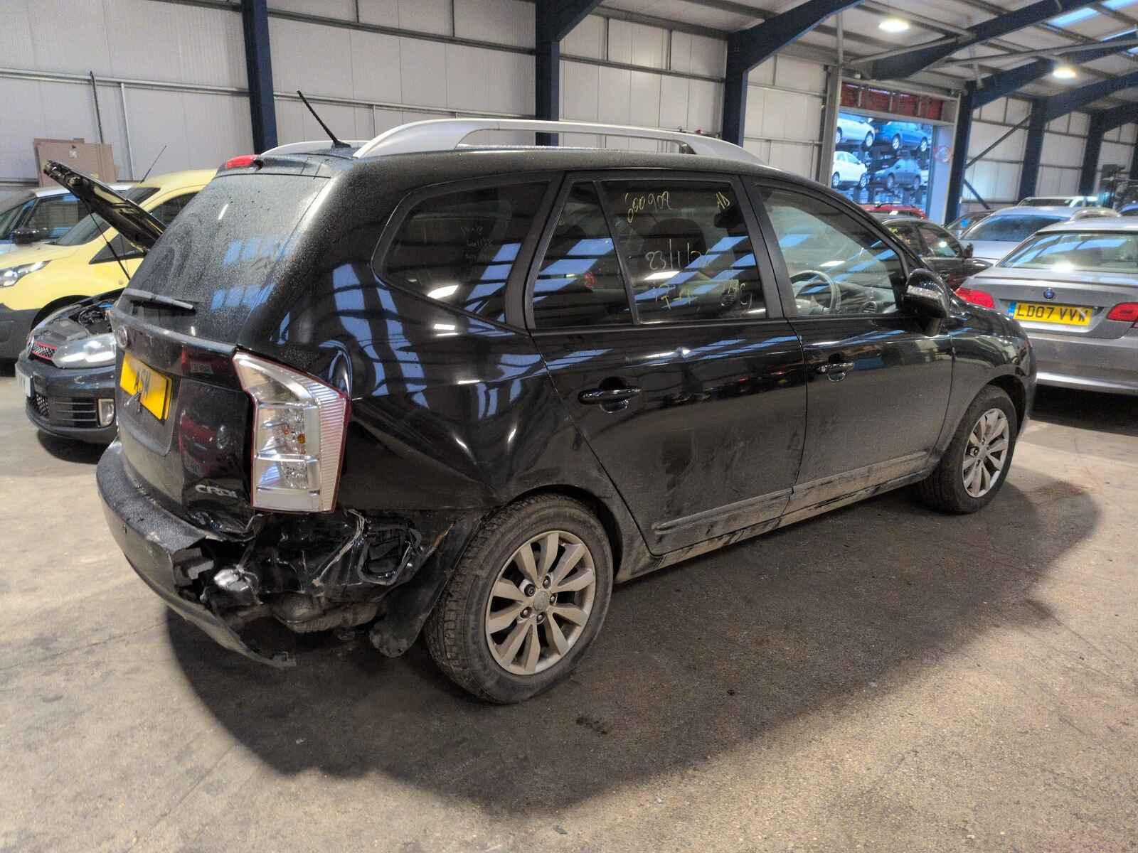 Kia Carens 2011 5 Door Mpv Breaking View Auto part Kia Carens 2011 5 Door Mpv Breaking