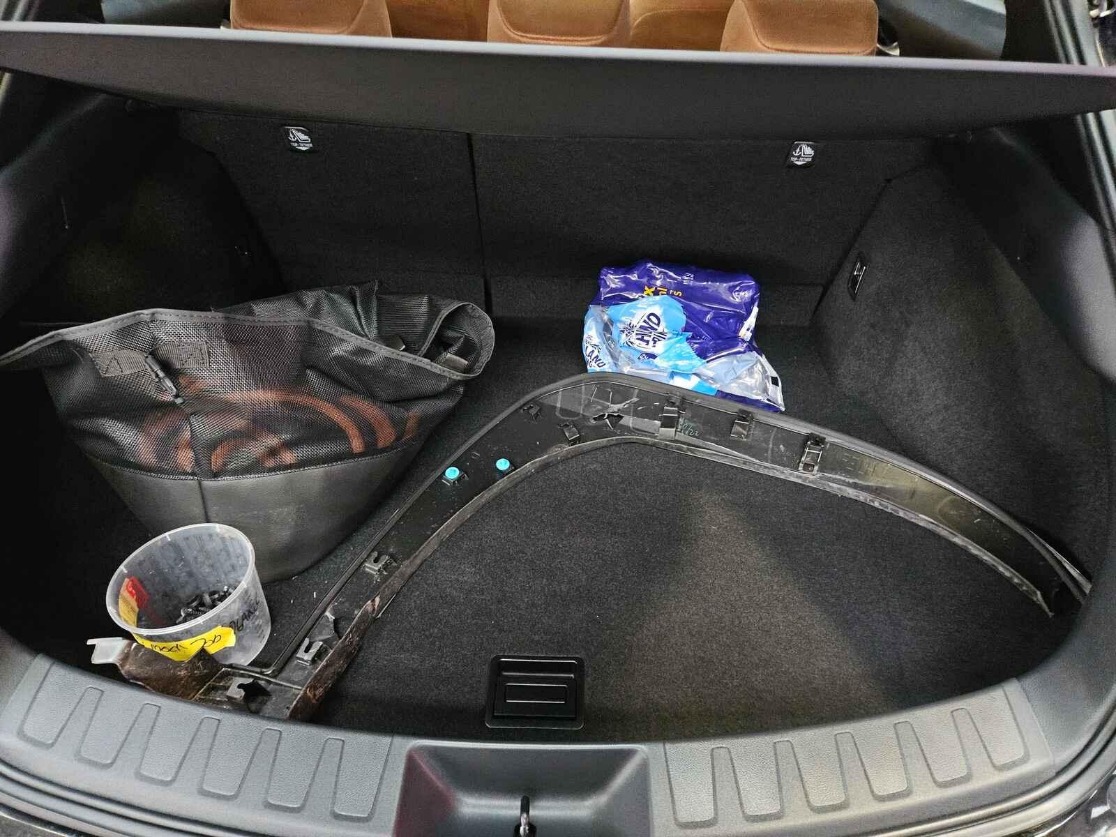 Lexus Ux 2025 5 Door Estate Breaking View Auto part Lexus Ux 2025 5 Door Estate Breaking