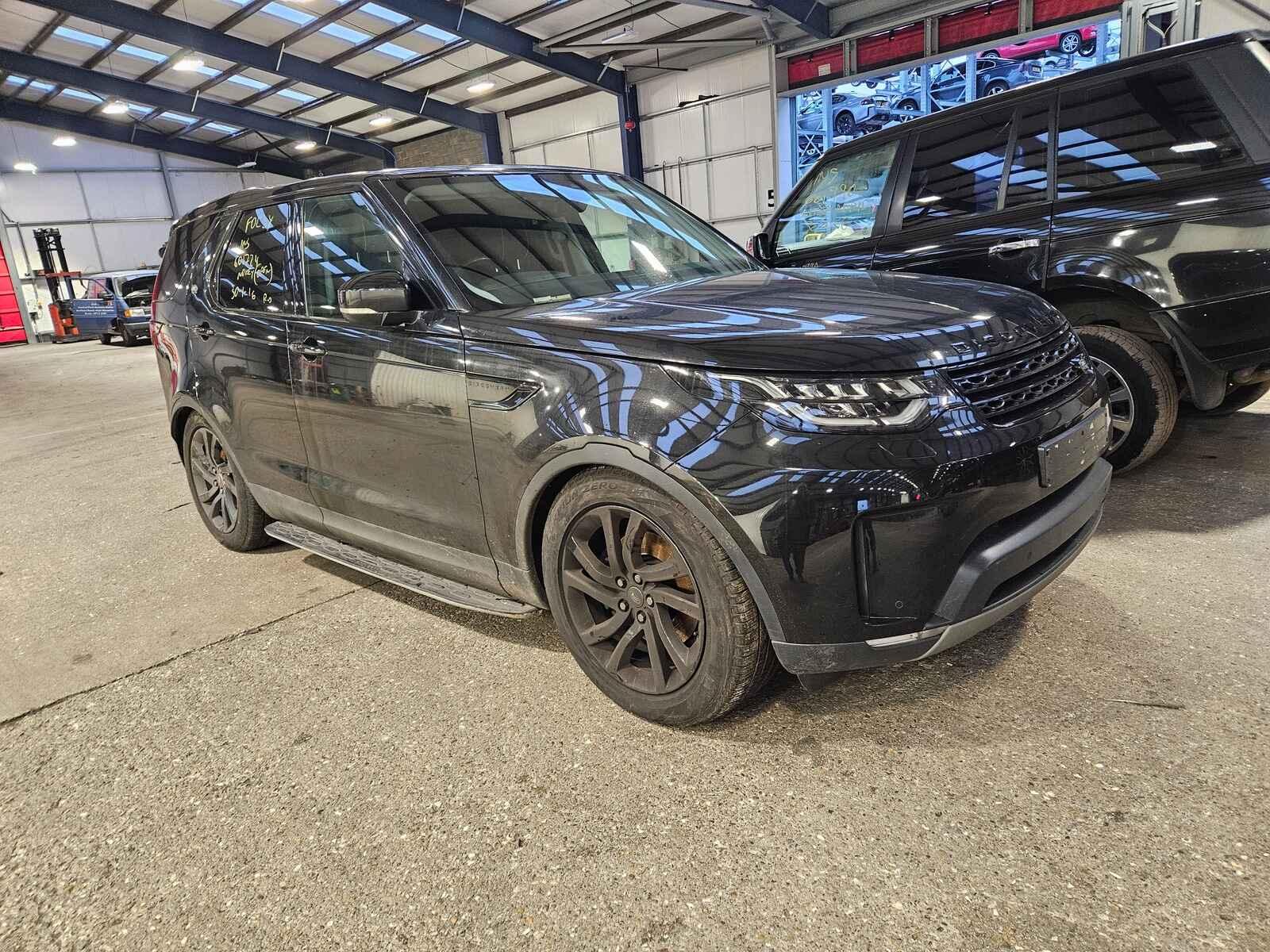 Image for a Land Rover Discovery 2026 5 Door Estate Breaking
