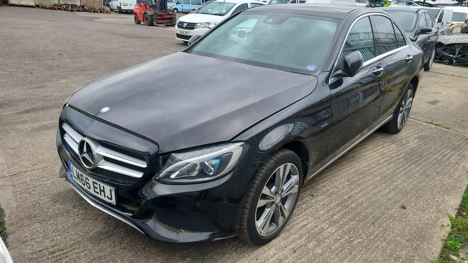 Mercedes C Class 2016 4 Door Saloon Breaking View Auto part Mercedes C Class 2016 4 Door Saloon Breaking