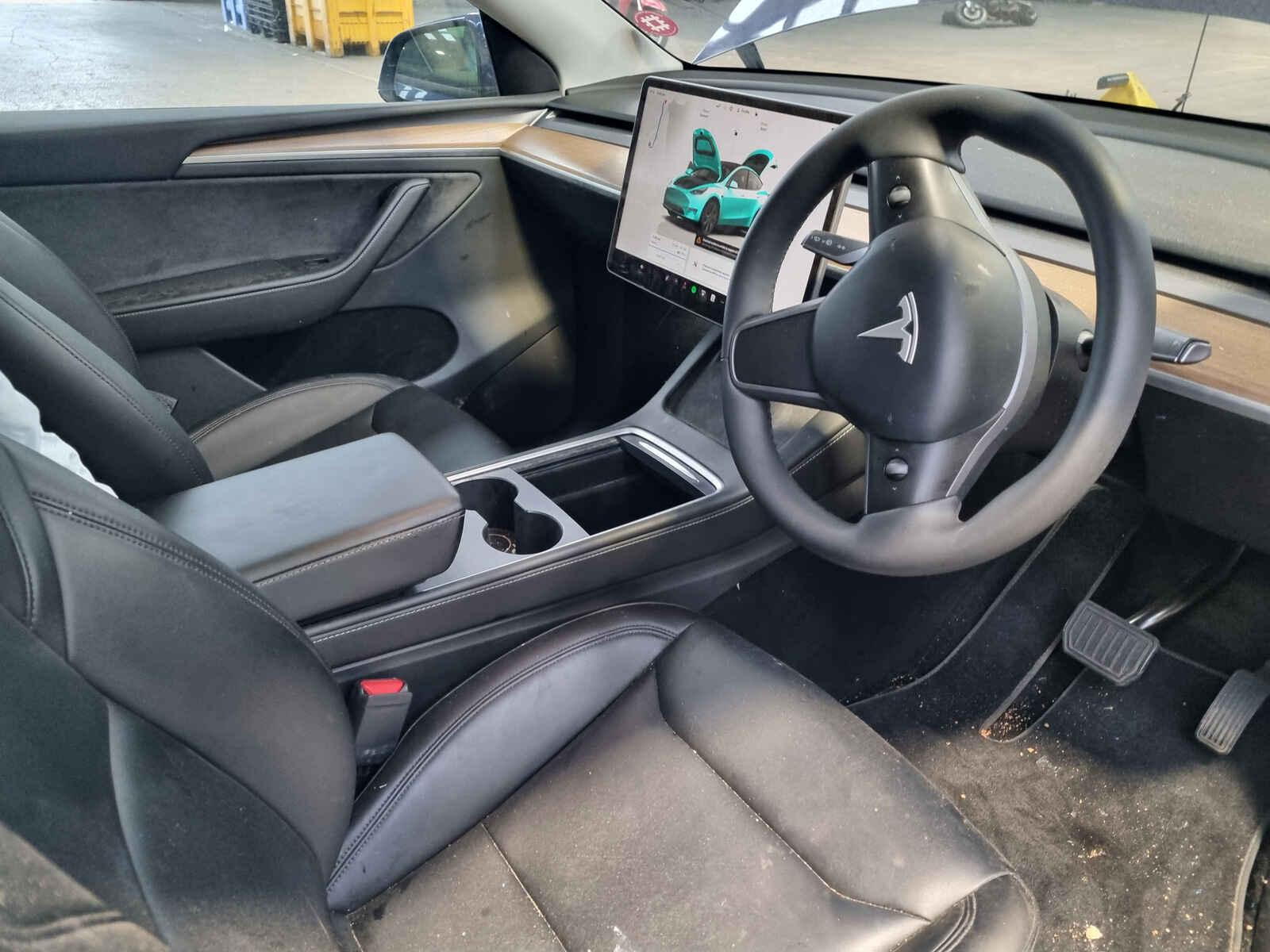 Tesla Model Y 2024 5 Door Mpv Breaking View Auto part Tesla Model Y 2024 5 Door Mpv Breaking