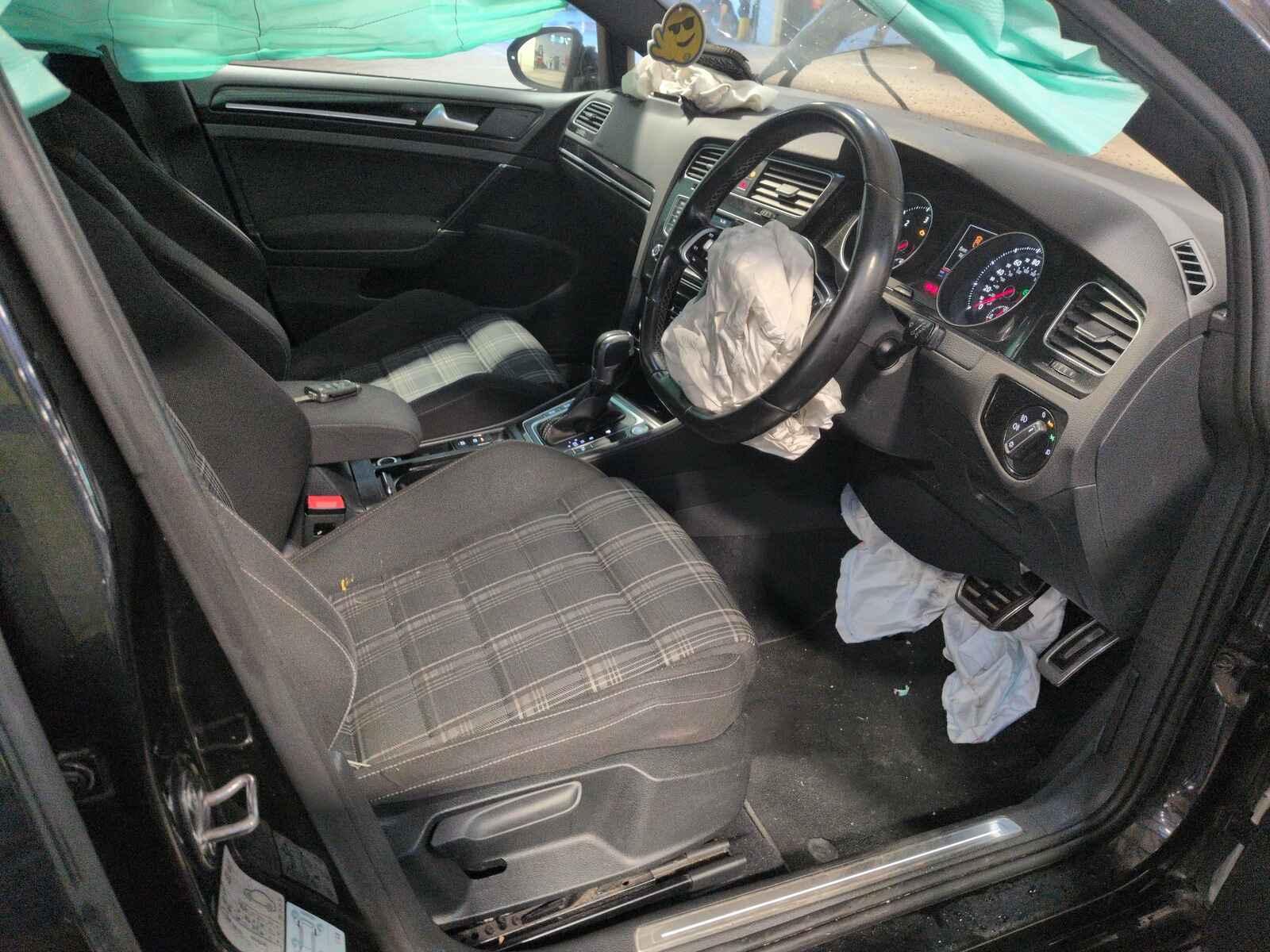 Volkswagen Golf 2017 5 Door Hatchback Breaking View Auto part Volkswagen Golf 2017 5 Door Hatchback Breaking