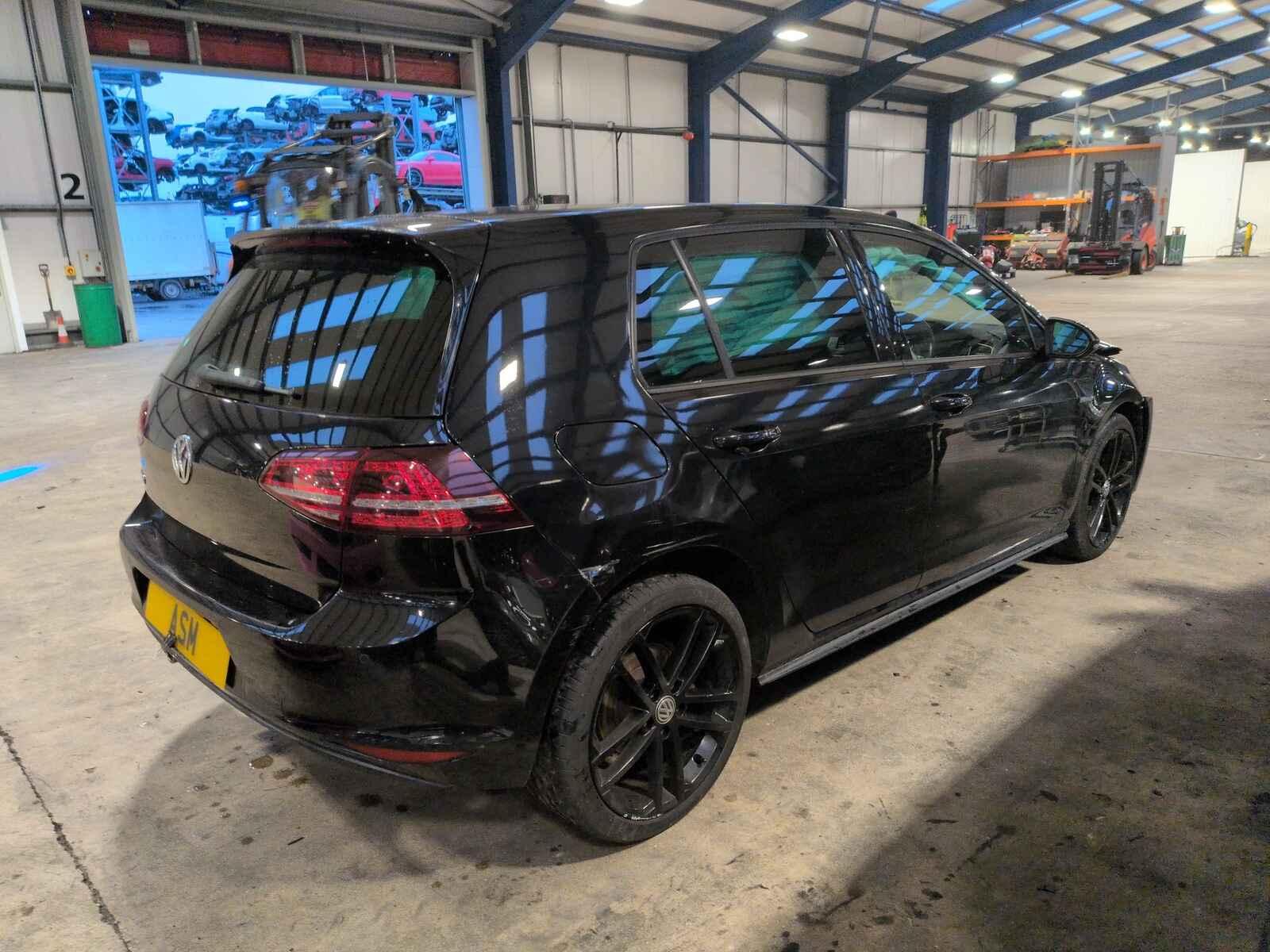 Volkswagen Golf 2017 5 Door Hatchback Breaking View Auto part Volkswagen Golf 2017 5 Door Hatchback Breaking