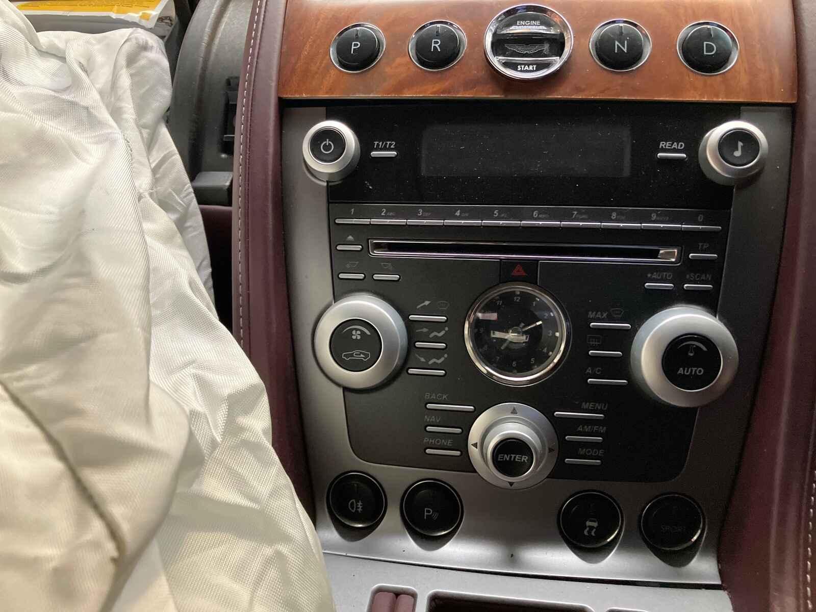 Aston Martin Db9 2010 2 Door Convertible Breaking View Auto part Aston Martin Db9 2010 2 Door Convertible Breaking