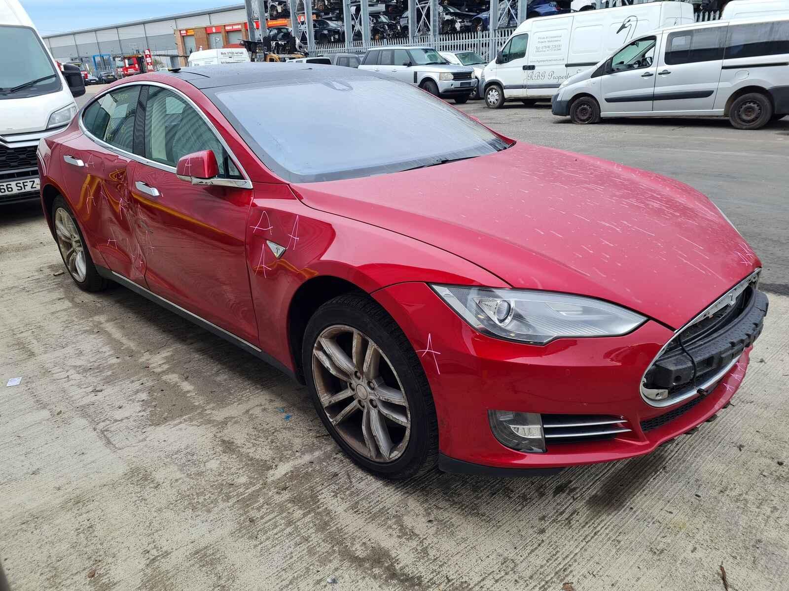 Image for a Tesla Model S 2015 5 Door Hatchback Breaking