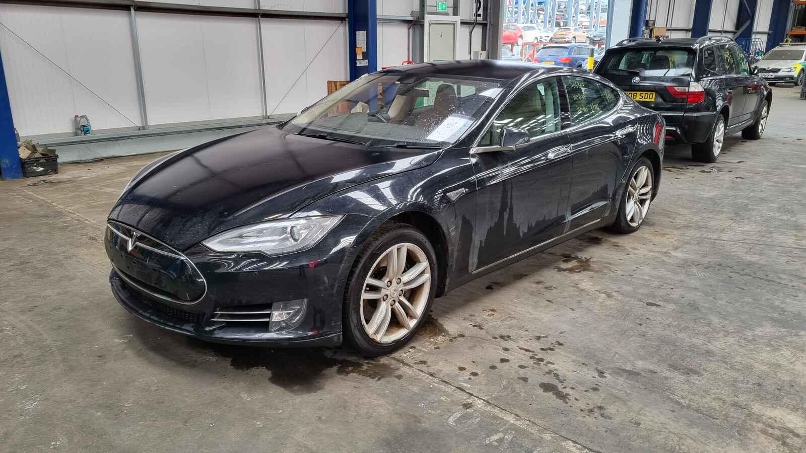 Tesla Model S 2015 5 Door Hatchback Breaking View Auto part Tesla Model S 2015 5 Door Hatchback Breaking
