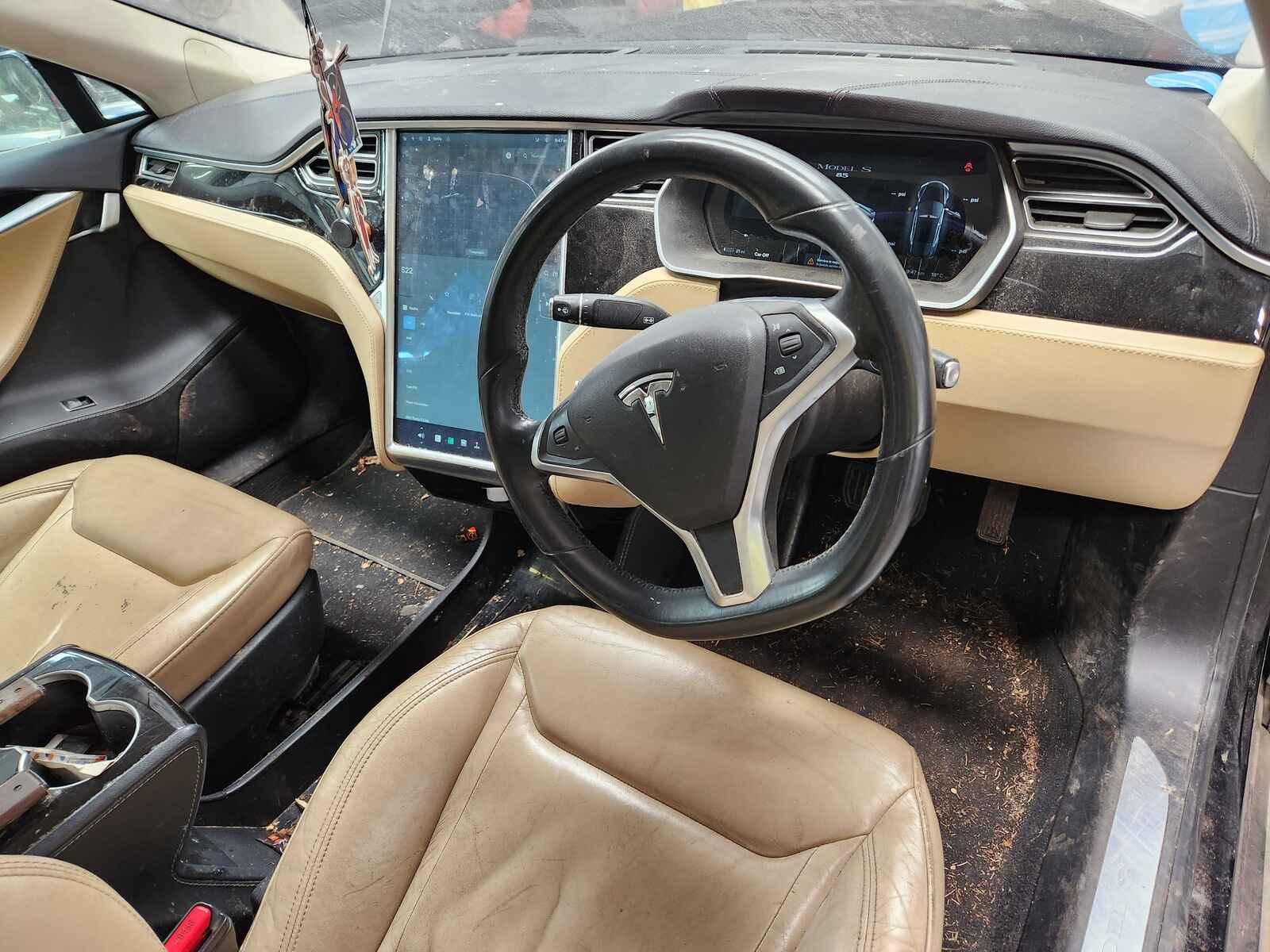 Tesla Model S 2015 5 Door Hatchback Breaking View Auto part Tesla Model S 2015 5 Door Hatchback Breaking