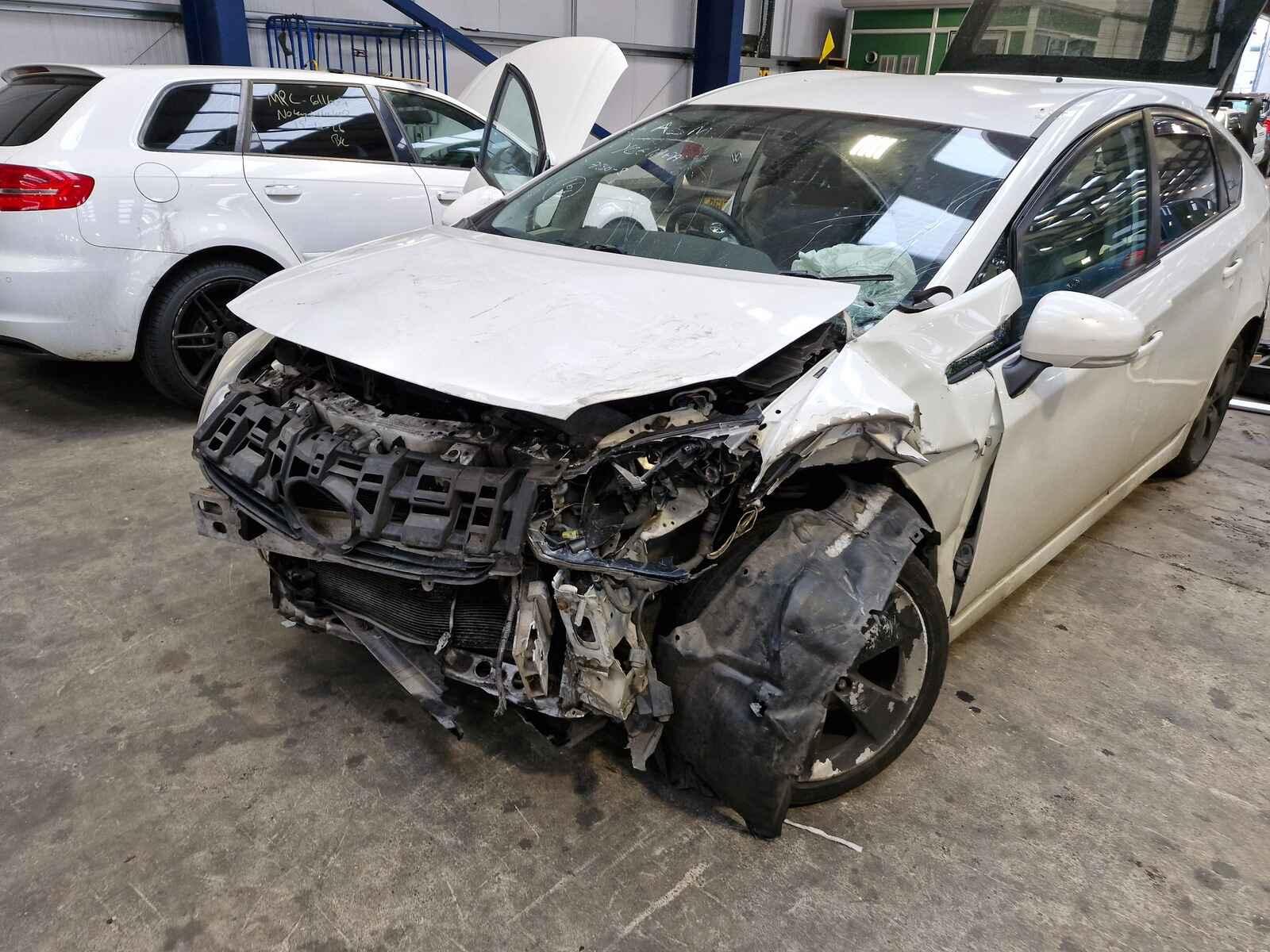 Toyota Prius 2011 5 Door Hatchback Breaking View Auto part Toyota Prius 2011 5 Door Hatchback Breaking