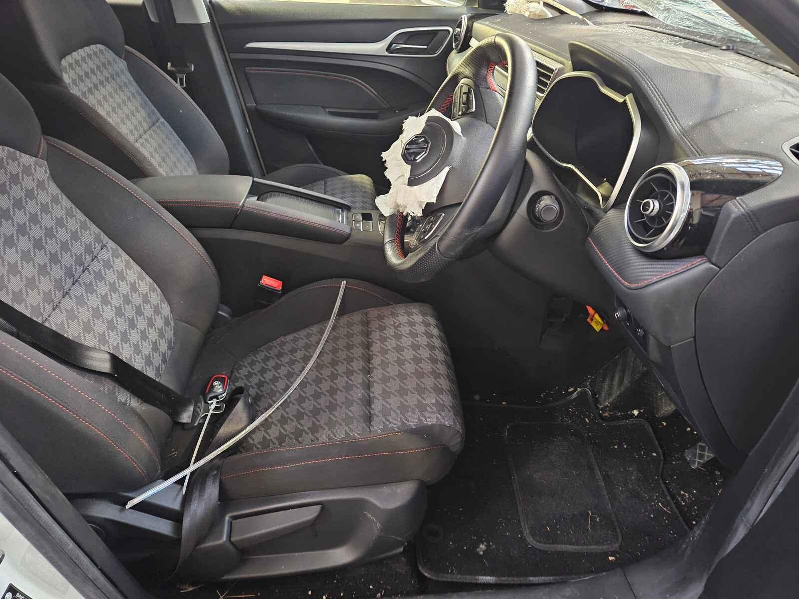 View Auto part Mg Zs 2023 5 Door Hatchback Breaking