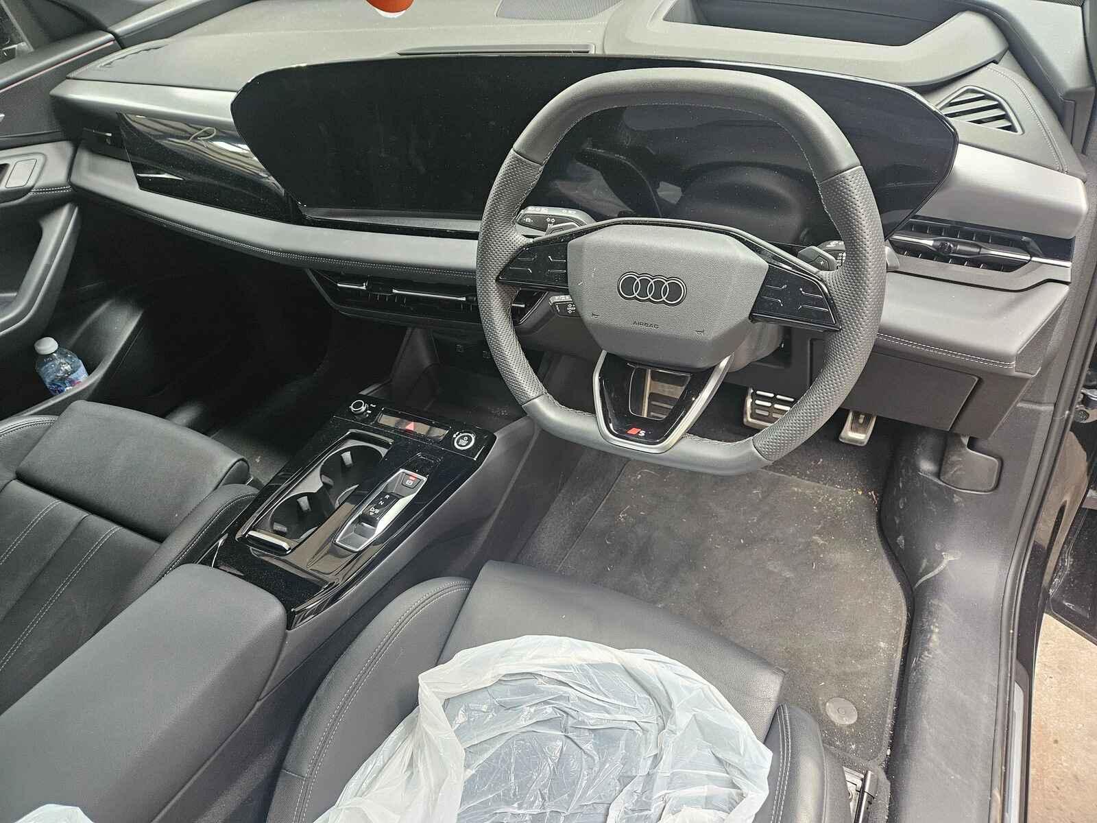 Audi Q6 E-tron 2025 5 Door Saloon 5 Door Breaking View Auto part Audi Q6 E-tron 2025 5 Door Saloon 5 Door Breaking