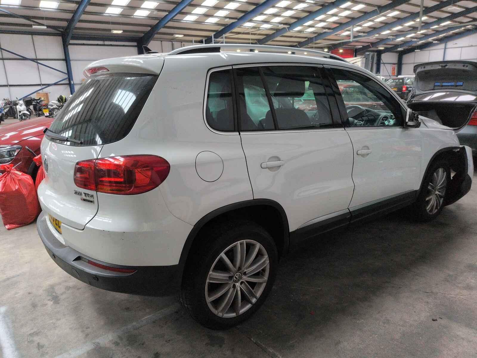 Volkswagen Tiguan 2016 5 Door Estate Breaking View Auto part Volkswagen Tiguan 2016 5 Door Estate Breaking