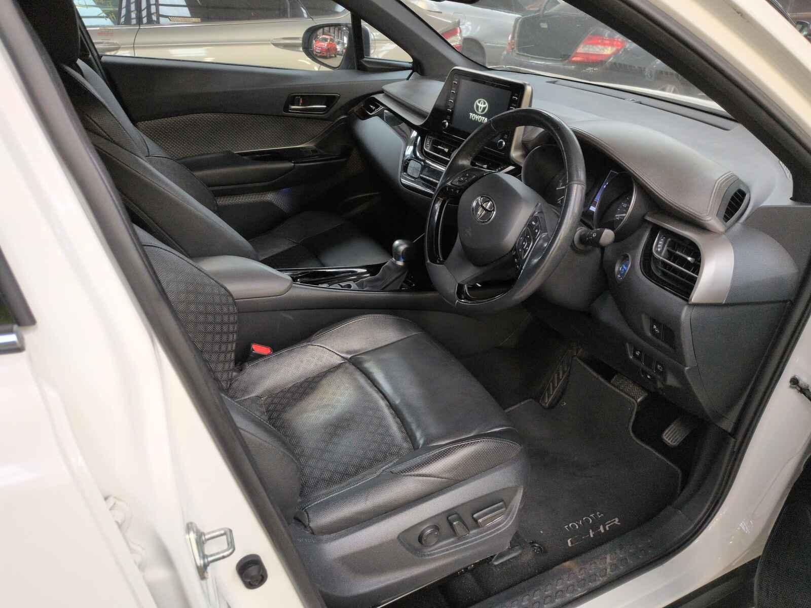 Toyota C-hr 2020 5 Door Hatchback Breaking View Auto part Toyota C-hr 2020 5 Door Hatchback Breaking