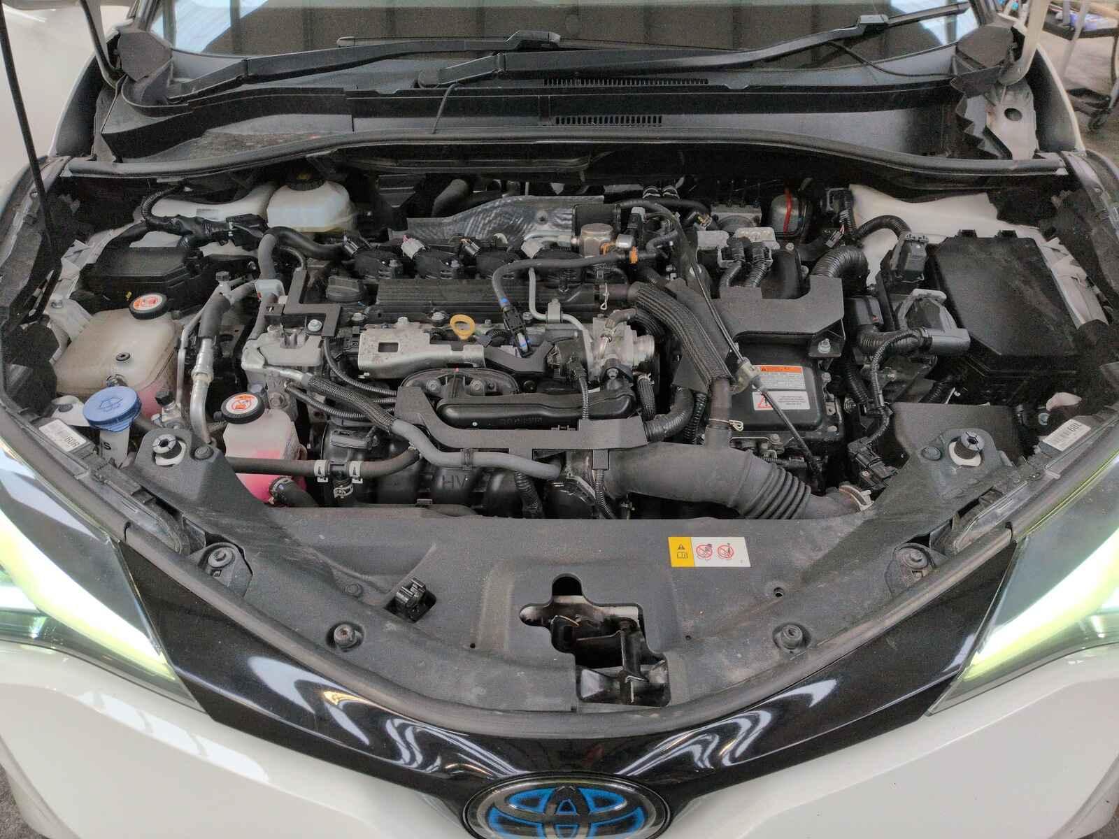 Toyota C-hr 2020 5 Door Hatchback Breaking View Auto part Toyota C-hr 2020 5 Door Hatchback Breaking
