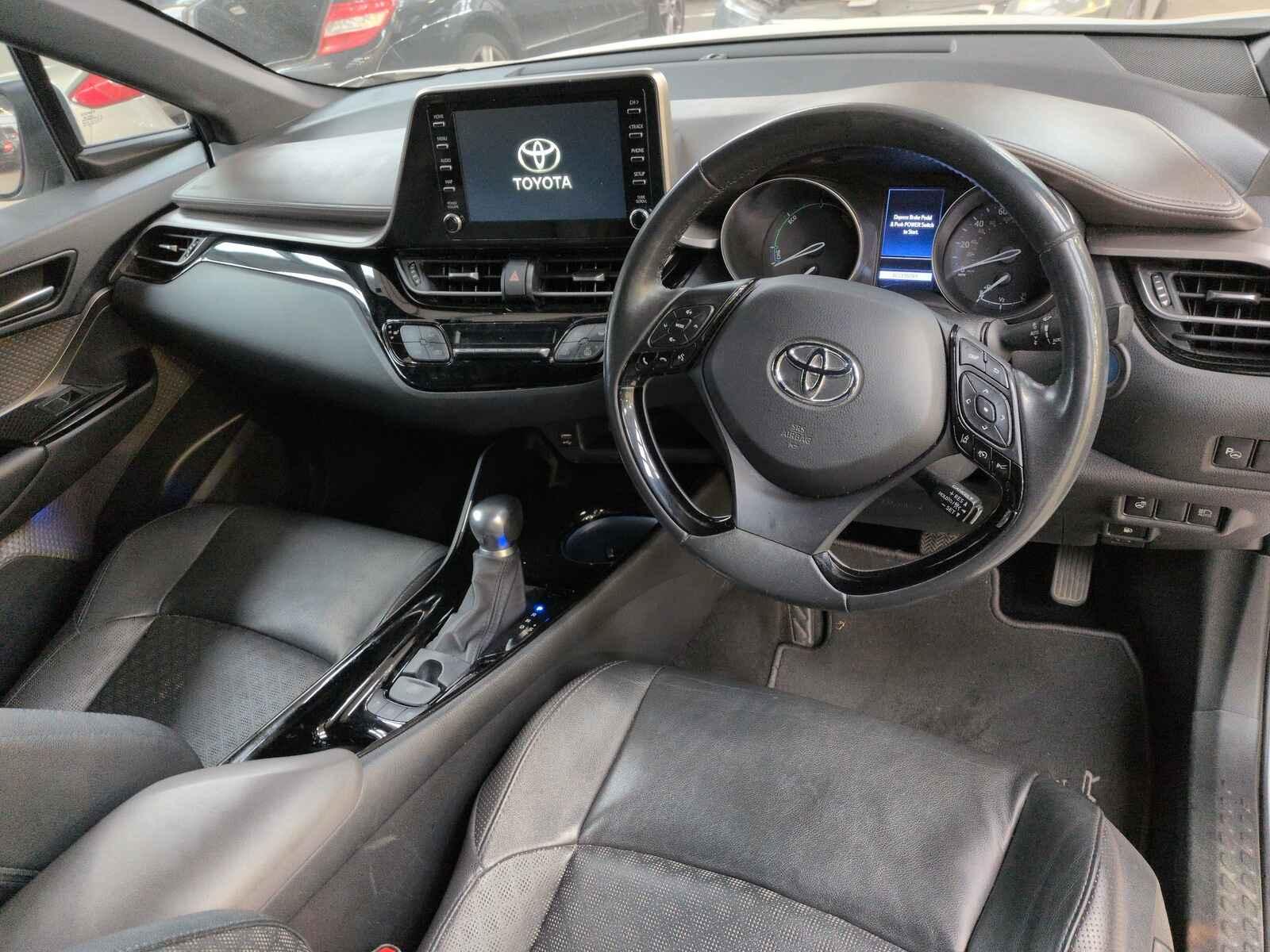 Toyota C-hr 2020 5 Door Hatchback Breaking View Auto part Toyota C-hr 2020 5 Door Hatchback Breaking