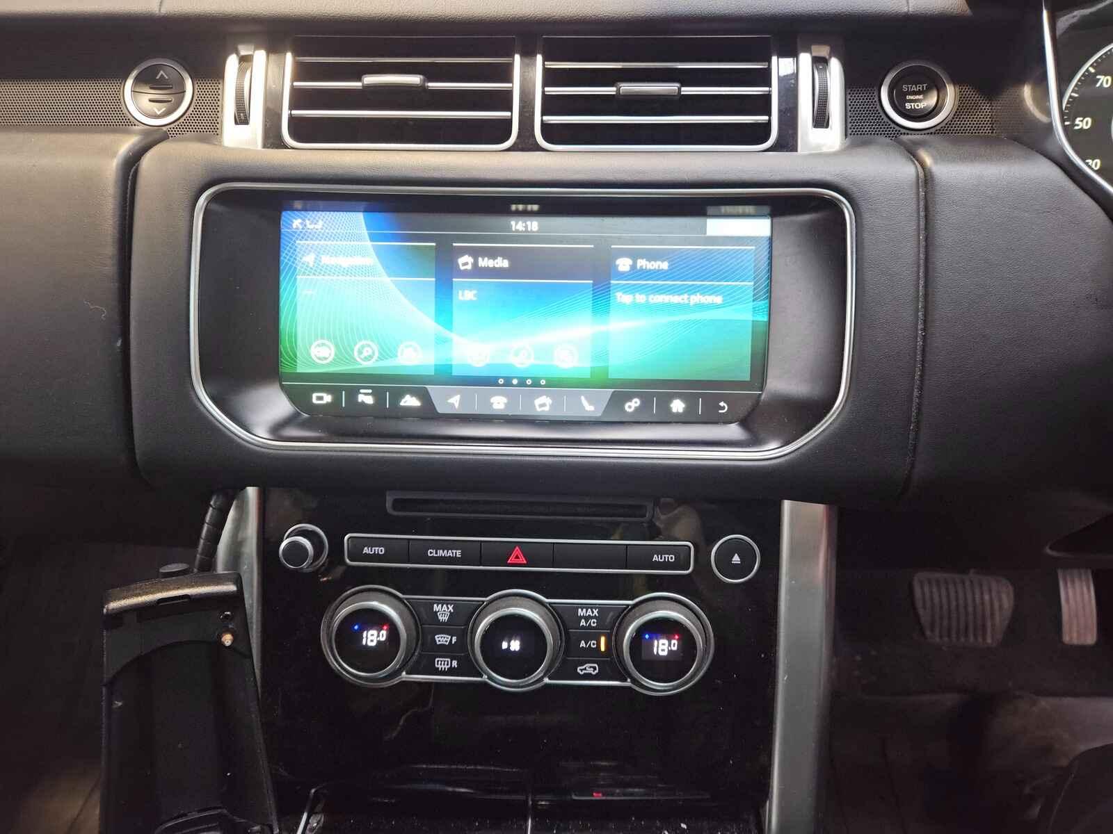 Land Rover Range Rover 2017 5 Door Estate Breaking View Auto part Land Rover Range Rover 2017 5 Door Estate Breaking