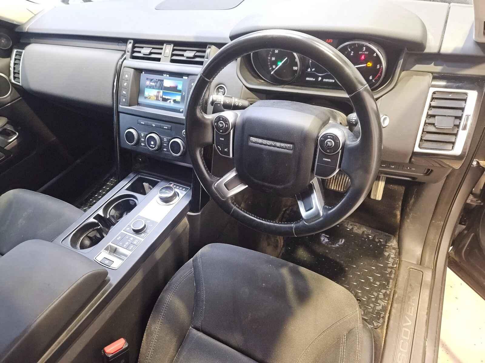 Land Rover Discovery 2017 5 Door Estate Breaking View Auto part Land Rover Discovery 2017 5 Door Estate Breaking