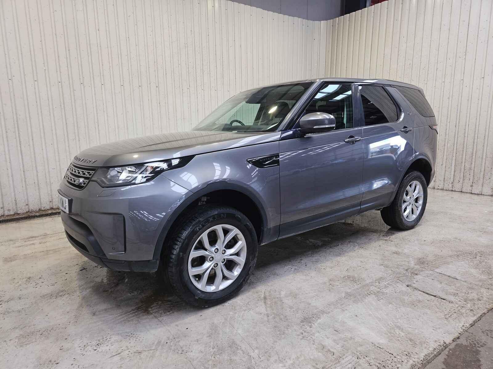 Land Rover Discovery 2017 5 Door Estate Breaking View Auto part Land Rover Discovery 2017 5 Door Estate Breaking