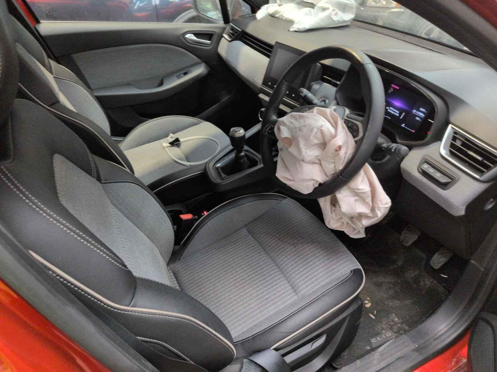 Renault Clio 2024 5 Door Hatchback Breaking View Auto part Renault Clio 2024 5 Door Hatchback Breaking