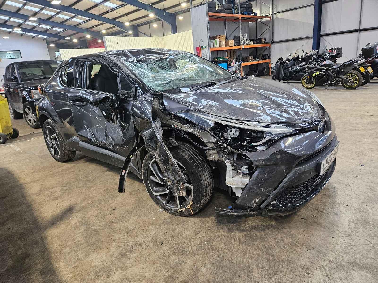 Image for a Toyota C-hr 2020 5 Door Hatchback Breaking