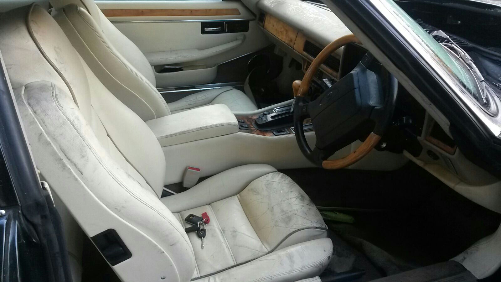 Jaguar Xjs 1995 2 Door Coupe Breaking View Auto part Jaguar Xjs 1995 2 Door Coupe Breaking