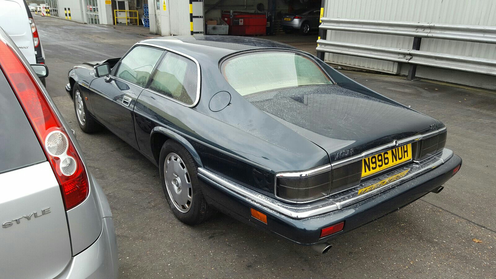 Jaguar Xjs 1995 2 Door Coupe Breaking View Auto part Jaguar Xjs 1995 2 Door Coupe Breaking