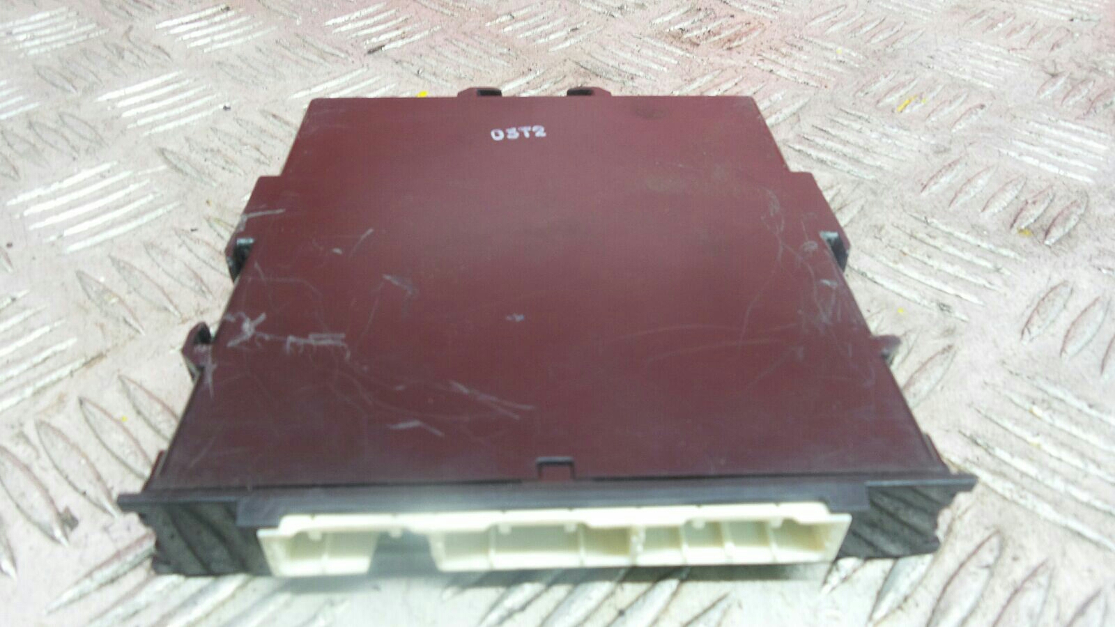 ECU Yaris Toyota 2016